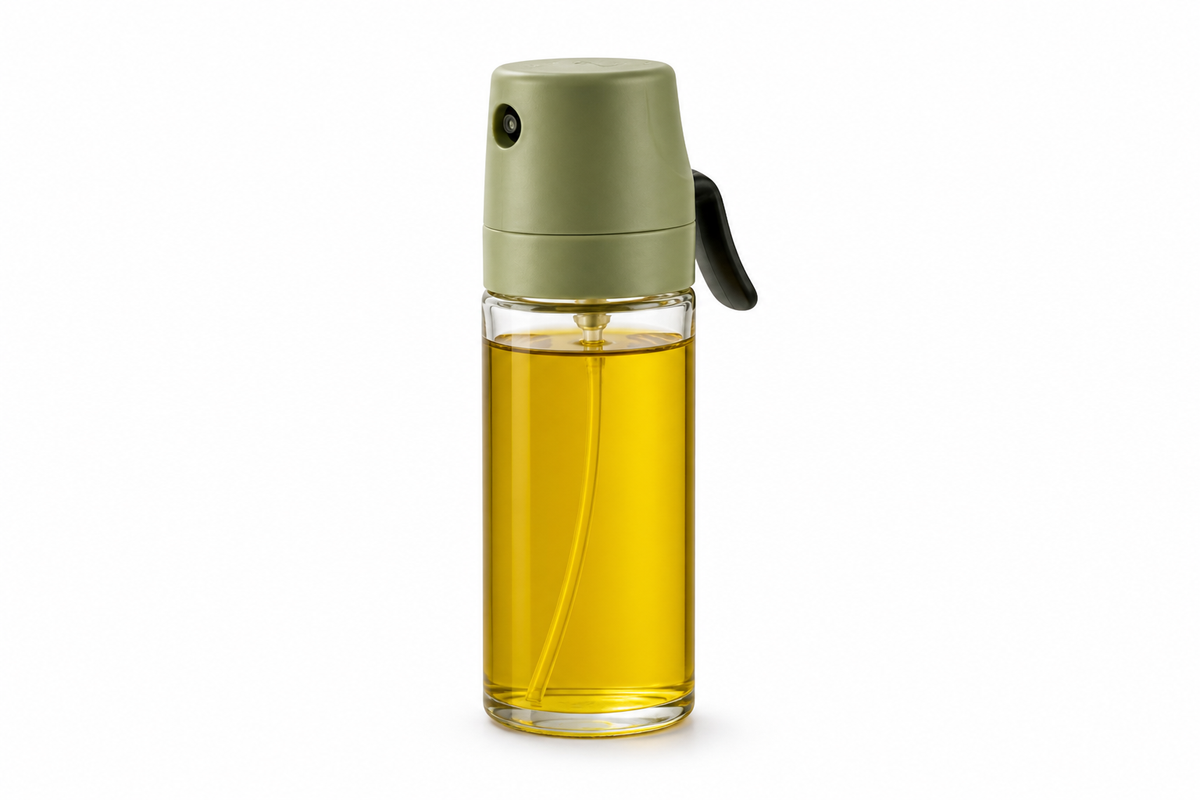 2-in-1 glass olive oil sprayer studio packshot